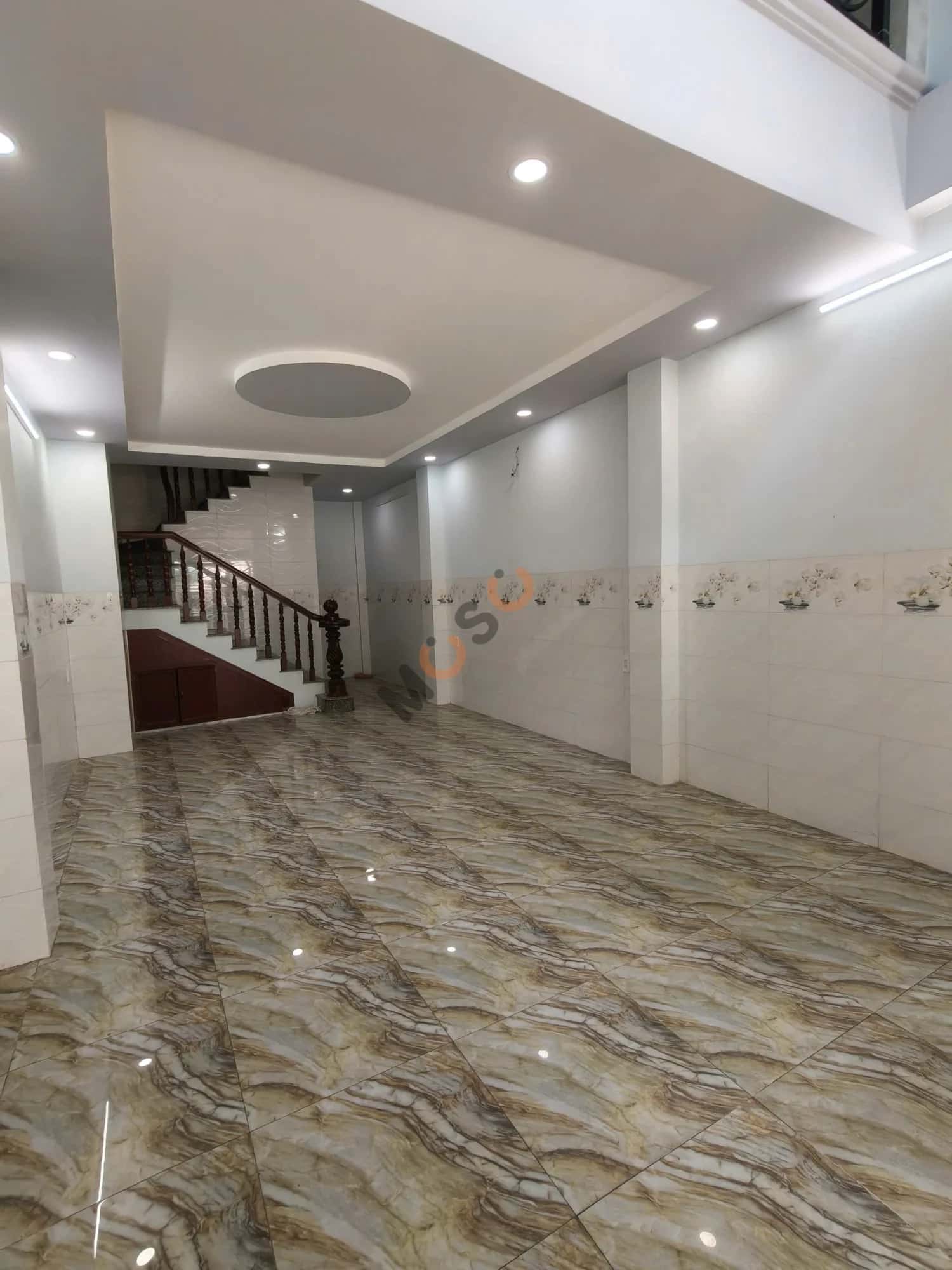 Cho thuê nhà hẻm Số 5 Đường 29 Quận 4, TP.HCM – 5 phòng ngủ, giá 25 triệu — Hình 2